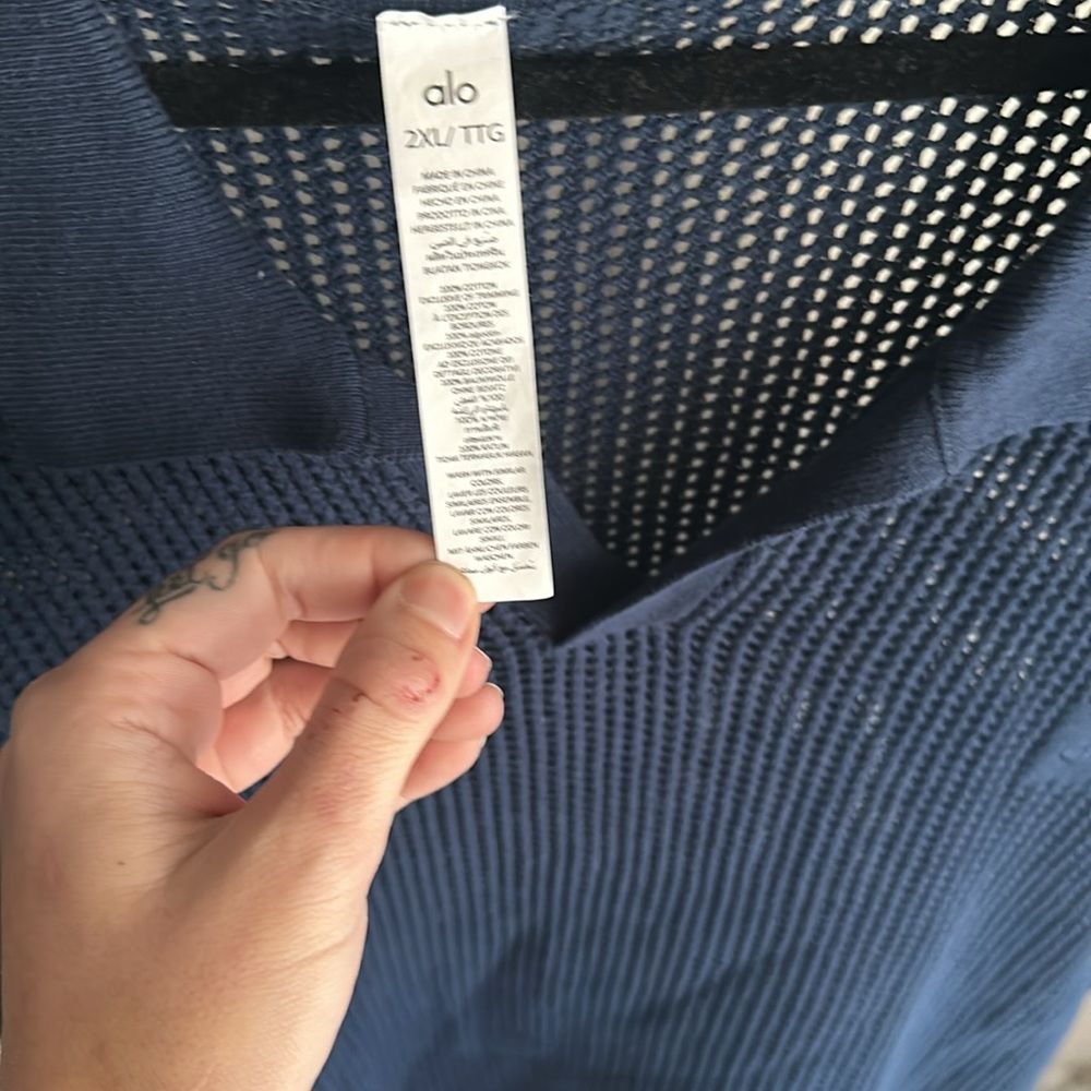 Mens Navy alo yoga open-knit Polo - Picture 3 of 3